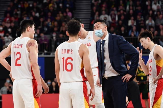 实时赛事数据-杜锋解读男篮世预赛大名单 两大争议背后存在原因